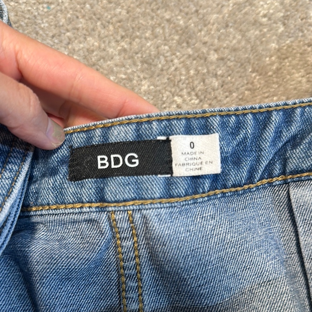 Denim Button-Front Overall Dress - Picture 4 of 8